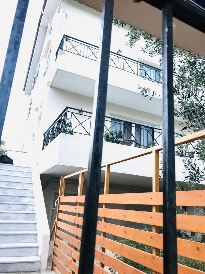 Beautiful Maisonette With A View To The Mountains And The Sea Agia Marina  Esterno foto