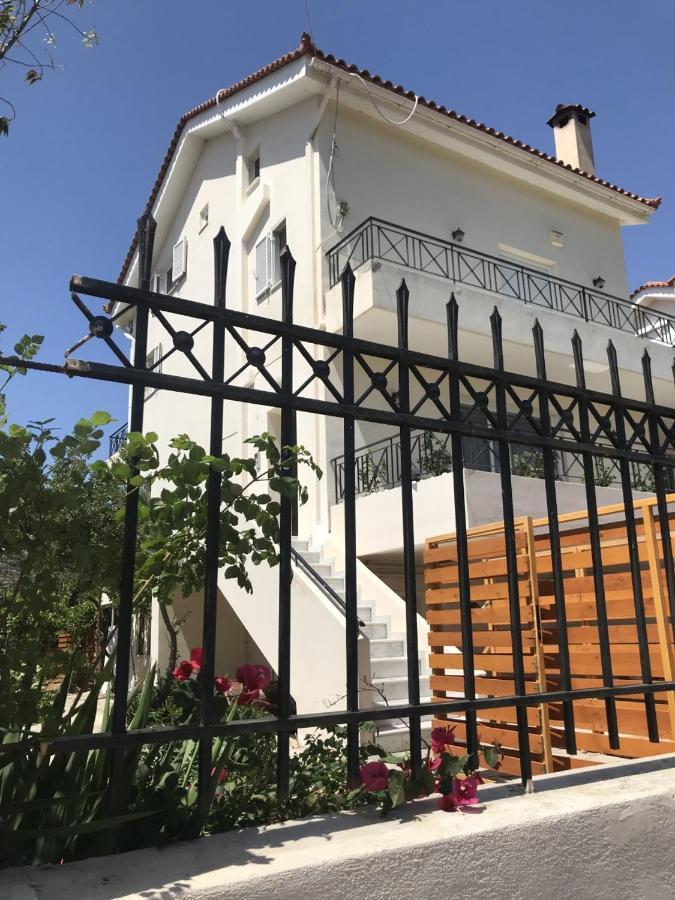 Beautiful Maisonette With A View To The Mountains And The Sea Agia Marina  Esterno foto