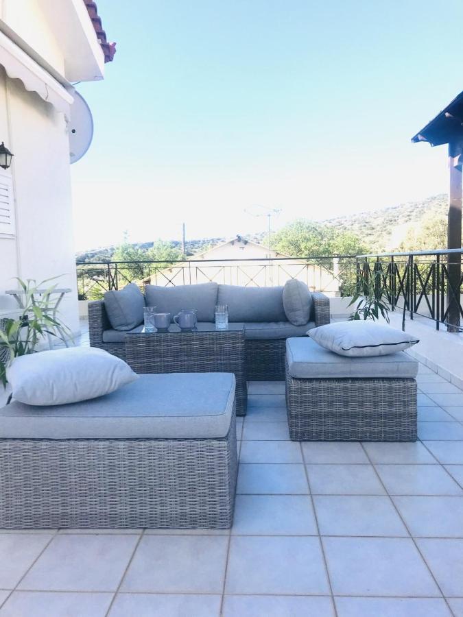 Beautiful Maisonette With A View To The Mountains And The Sea Agia Marina  Esterno foto