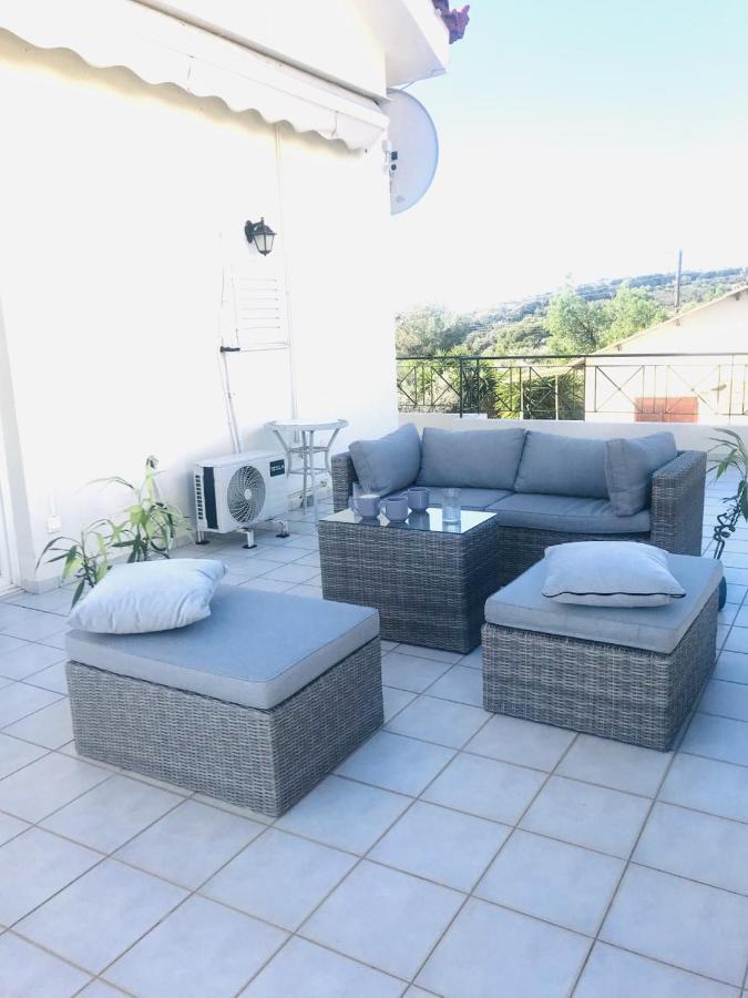 Beautiful Maisonette With A View To The Mountains And The Sea Agia Marina  Esterno foto